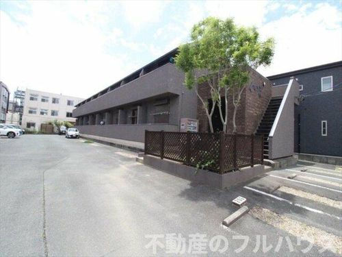 セザンヌ新栄211の外観