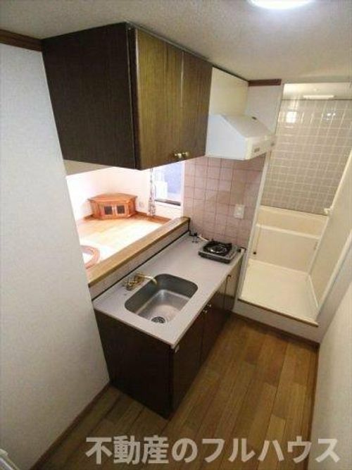 セザンヌ新栄211のキッチン