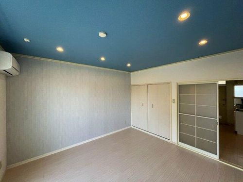 シャトー竹村206の居間