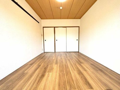 星野ハイツの居間