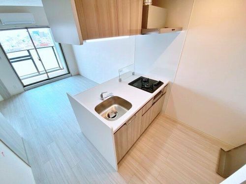 プレサンス東小橋エレディータのキッチン