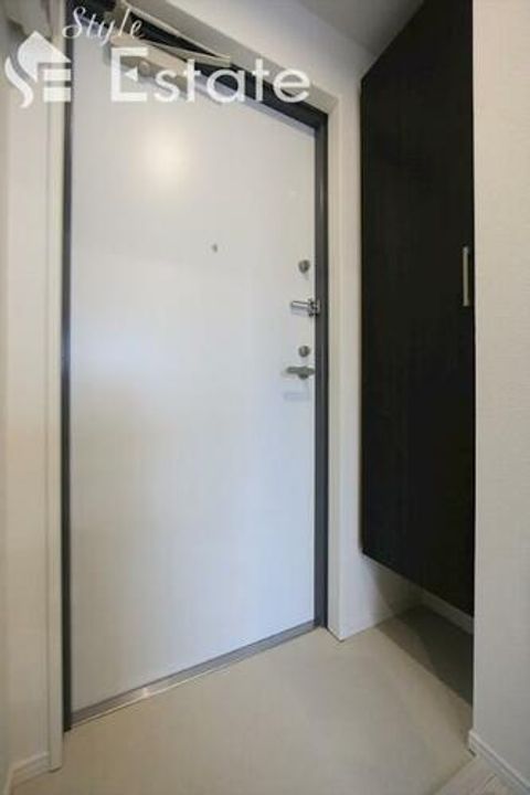 Cherim Luce 新瑞橋203の玄関