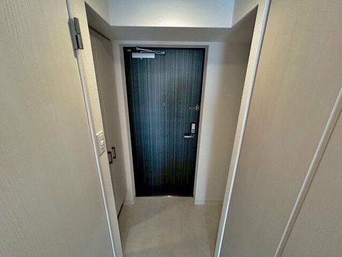 エスリード大阪平野プライムの玄関