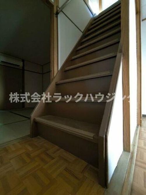 大阪府寝屋川市黒原旭町(テラスハウス)の賃貸物件の内装