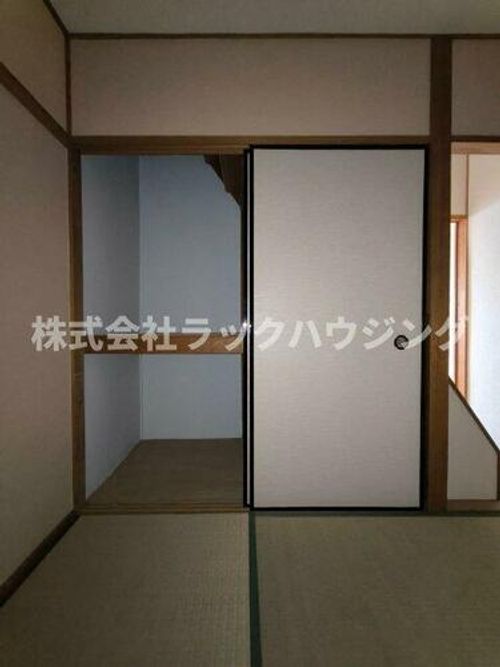 大阪府寝屋川市黒原旭町(テラスハウス)の賃貸物件の内装