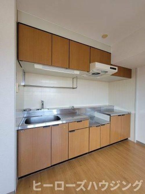 大阪府豊中市長興寺北2丁目(マンション)の賃貸物件401のキッチン