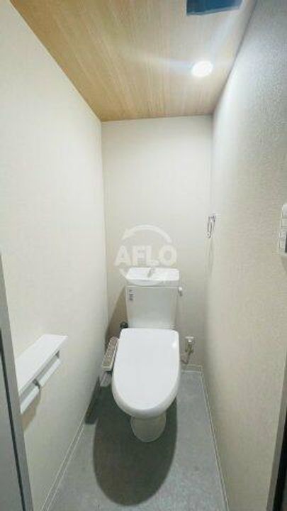 ウエストビルの内装