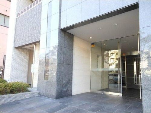 KDX千早レジデンスの玄関