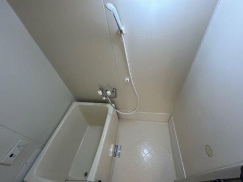 福岡県北九州市小倉南区上貫1丁目(アパート)の賃貸物件の風呂