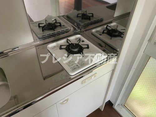 ベル甲子園口IIIのキッチン