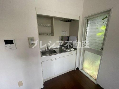 ベル甲子園口IIIのキッチン