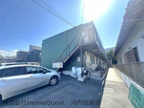 廻鶴ハイツの外観