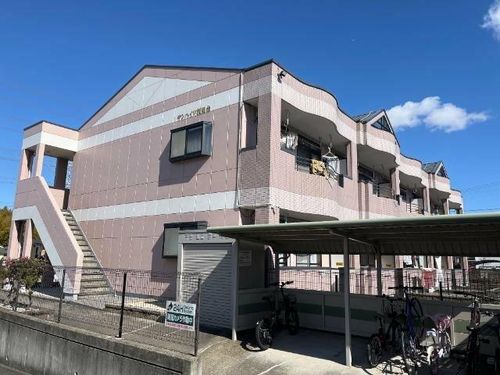 サンハイツ桜見台の外観