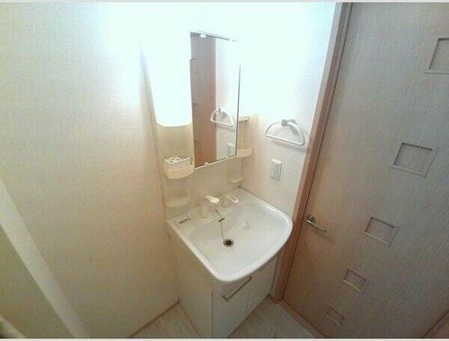 コーポラス港栄の内装