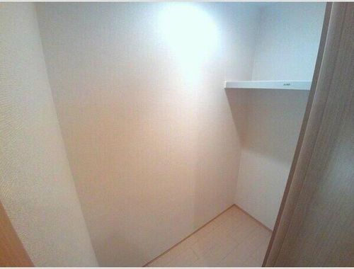 コーポラス港栄の内装