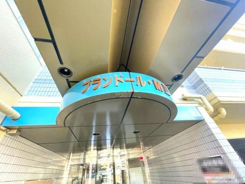 ブランドールMⅢの玄関