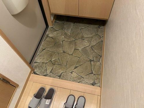 ラフィネ宮前102の玄関