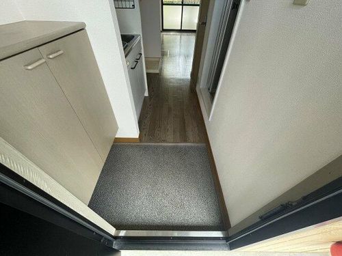 大阪府箕面市今宮3丁目(マンション)の賃貸物件の玄関