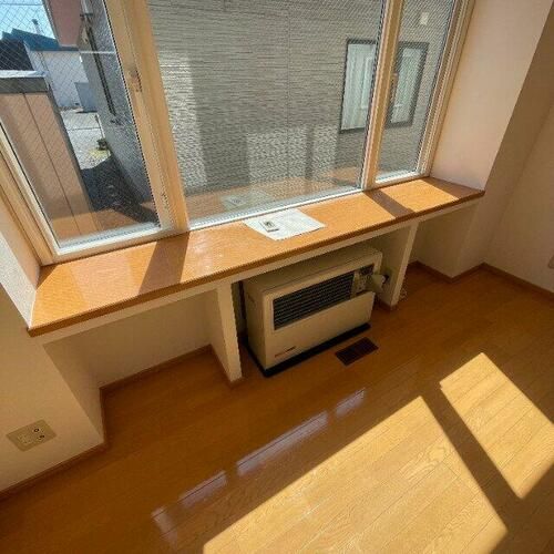 マリオーネ102の内装