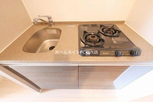 コンフォリア心斎橋EASTのキッチン