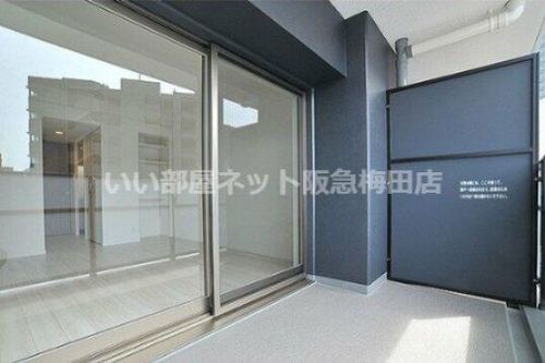 エス・キュート梅田中崎町の玄関