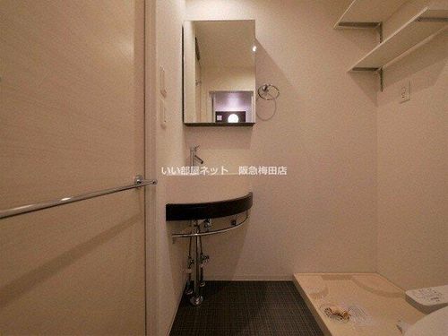 APRILE南森町の内装
