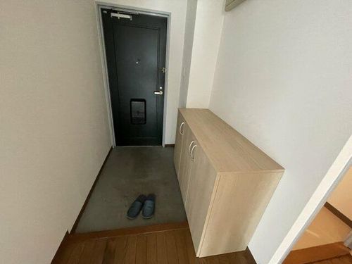 兵庫県姫路市広畑区早瀬町1丁目(マンション)の賃貸物件の玄関