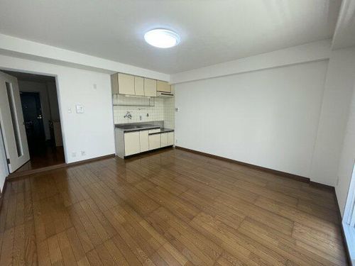 兵庫県姫路市広畑区早瀬町1丁目(マンション)の賃貸物件の居間