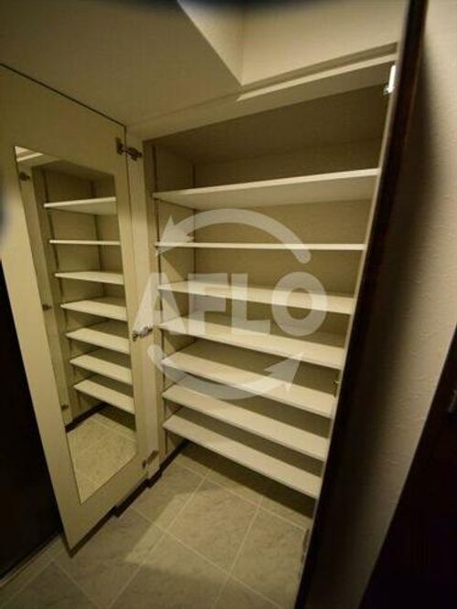 グランカーサ難波元町の内装