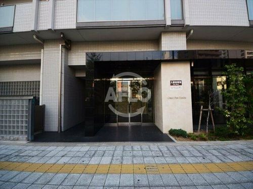 CITY SPIRE難波グレイスの玄関