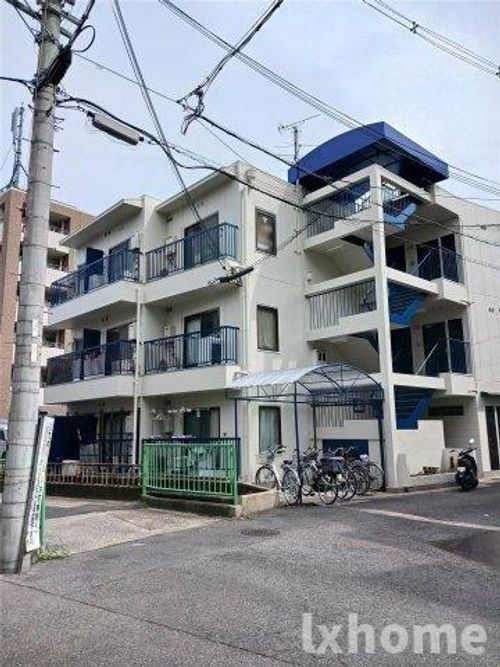 メゾンホワイトの外観