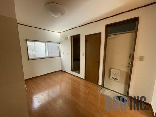 ナイスワン広畑206の玄関