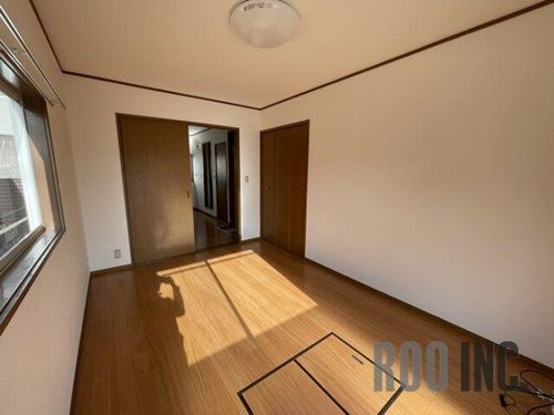 ナイスワン広畑206の居間