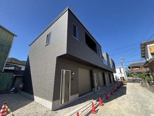 (仮称)ガレージロタス砥堀02の外観