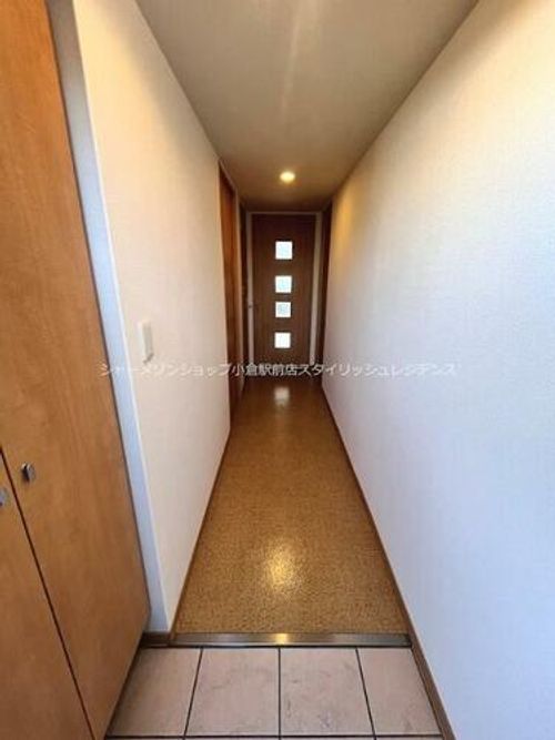 リード大手町の玄関