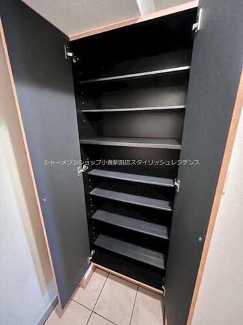 リード大手町の内装