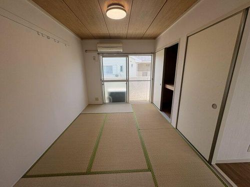 叶い坂2-8の居間