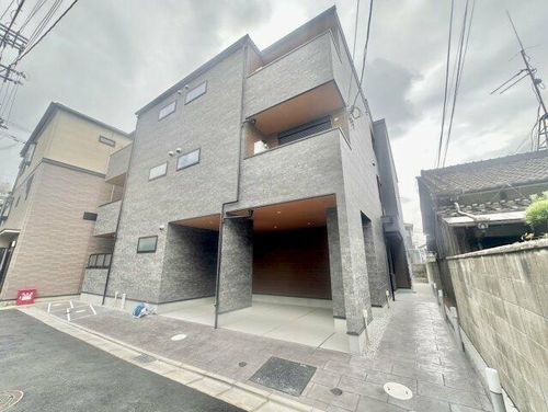 セレニティ法善寺の外観