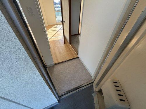 メゾン白鷺503の玄関