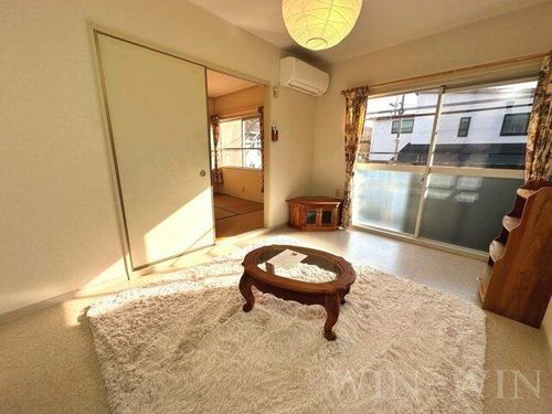 ユトリロ緑ヶ丘の居間