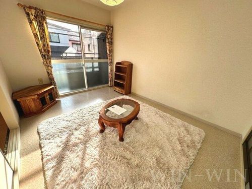 ユトリロ緑ヶ丘の居間