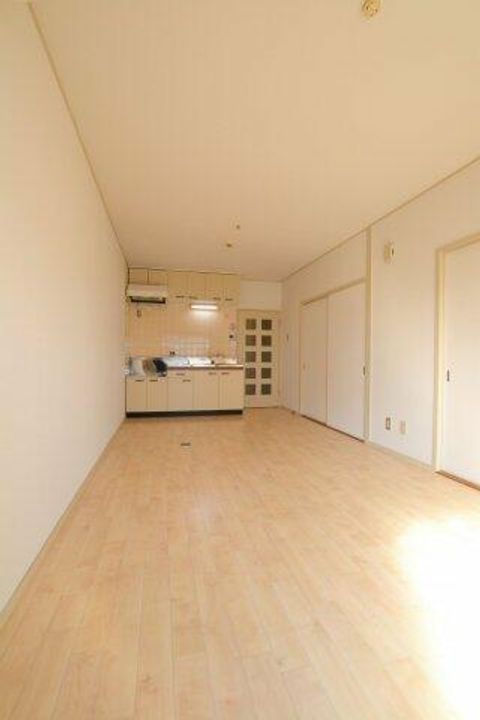 土師ハイツの居間