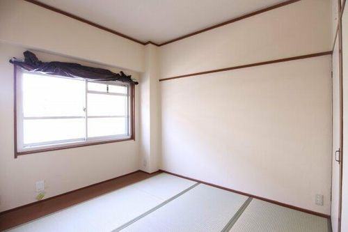東垂水南(4)住宅の内装