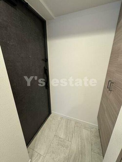 S-RESIDENCE小阪azureの玄関