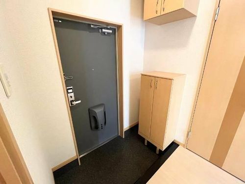 SK flat 2nd(エスケーフラットセカンド)の玄関