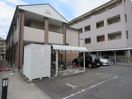 エスティームⅠ番館の外観
