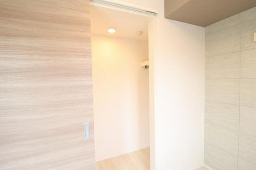 Ariga 10 D棟の玄関