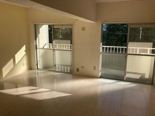 コーポ松ヶ根306の居間