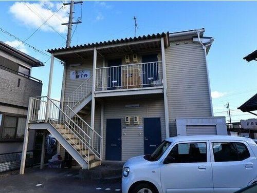 エクシードM・T・R202の玄関