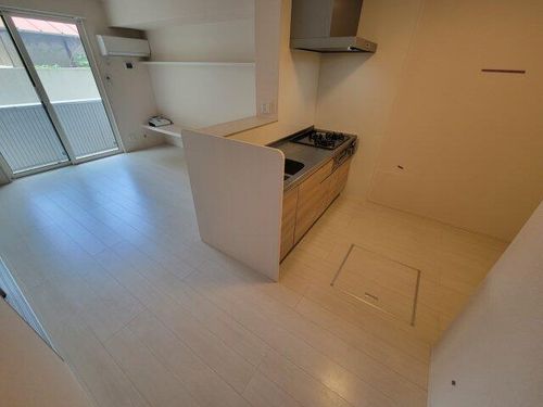 THE RESIDENCE 姫路神屋町102の居間